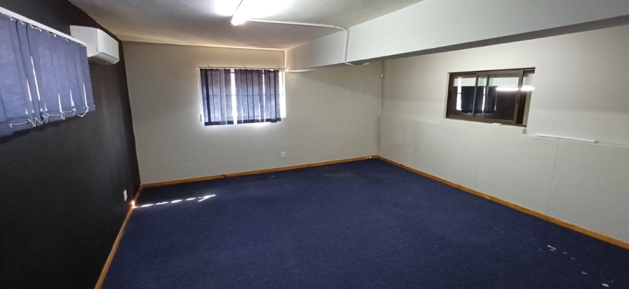 To Let commercial Property for Rent in Greenfields Eastern Cape